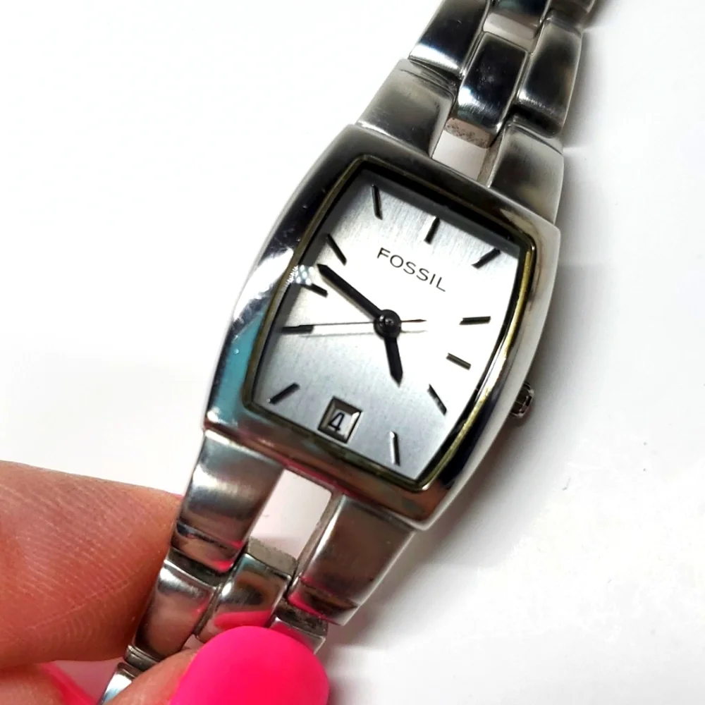 Vintage Fossil Watch F² ES1053 Silver Watch Metal Wristband Silver Face